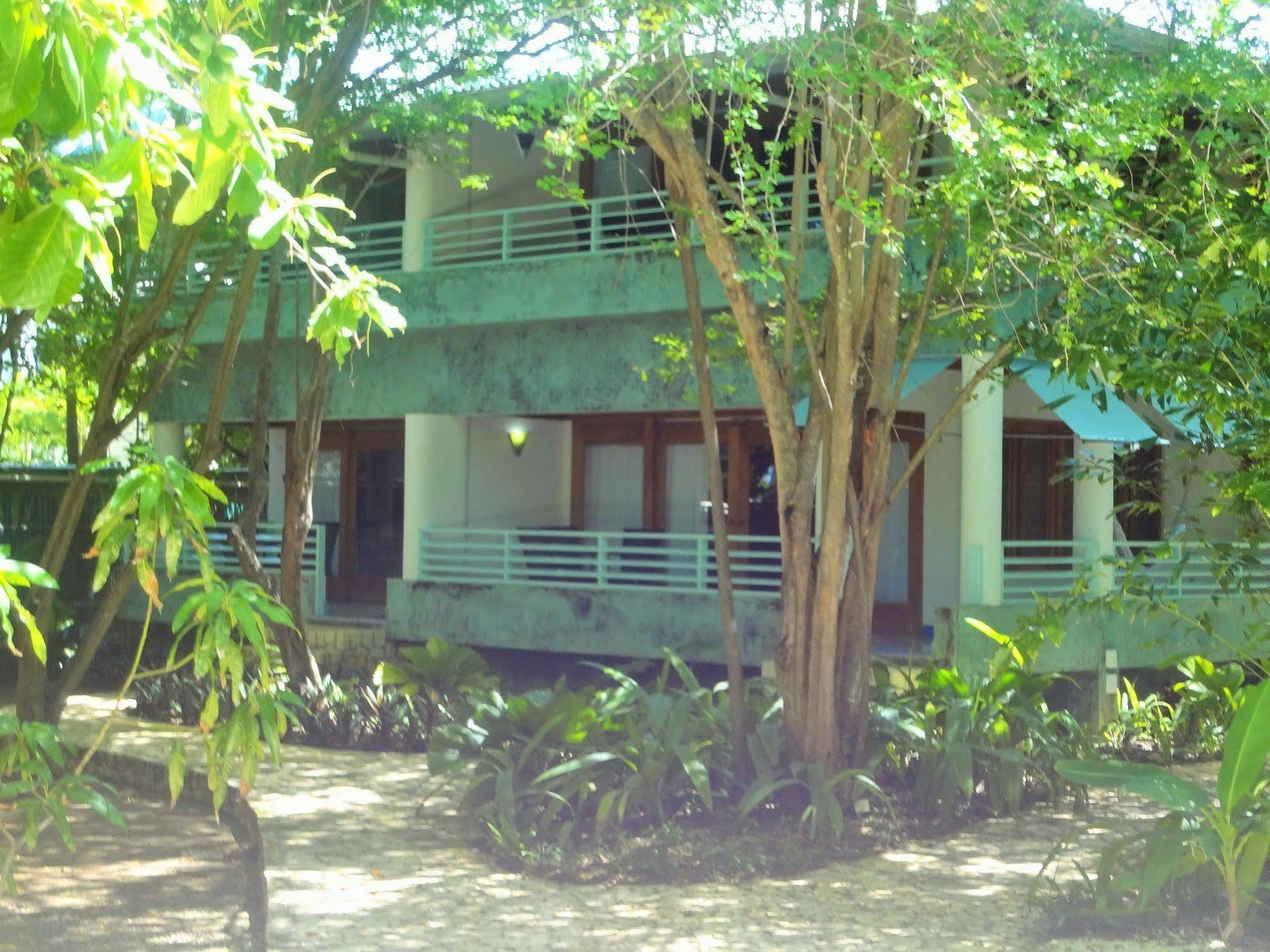 Hotel Idle Awhile Cliffs à Negril Extérieur photo