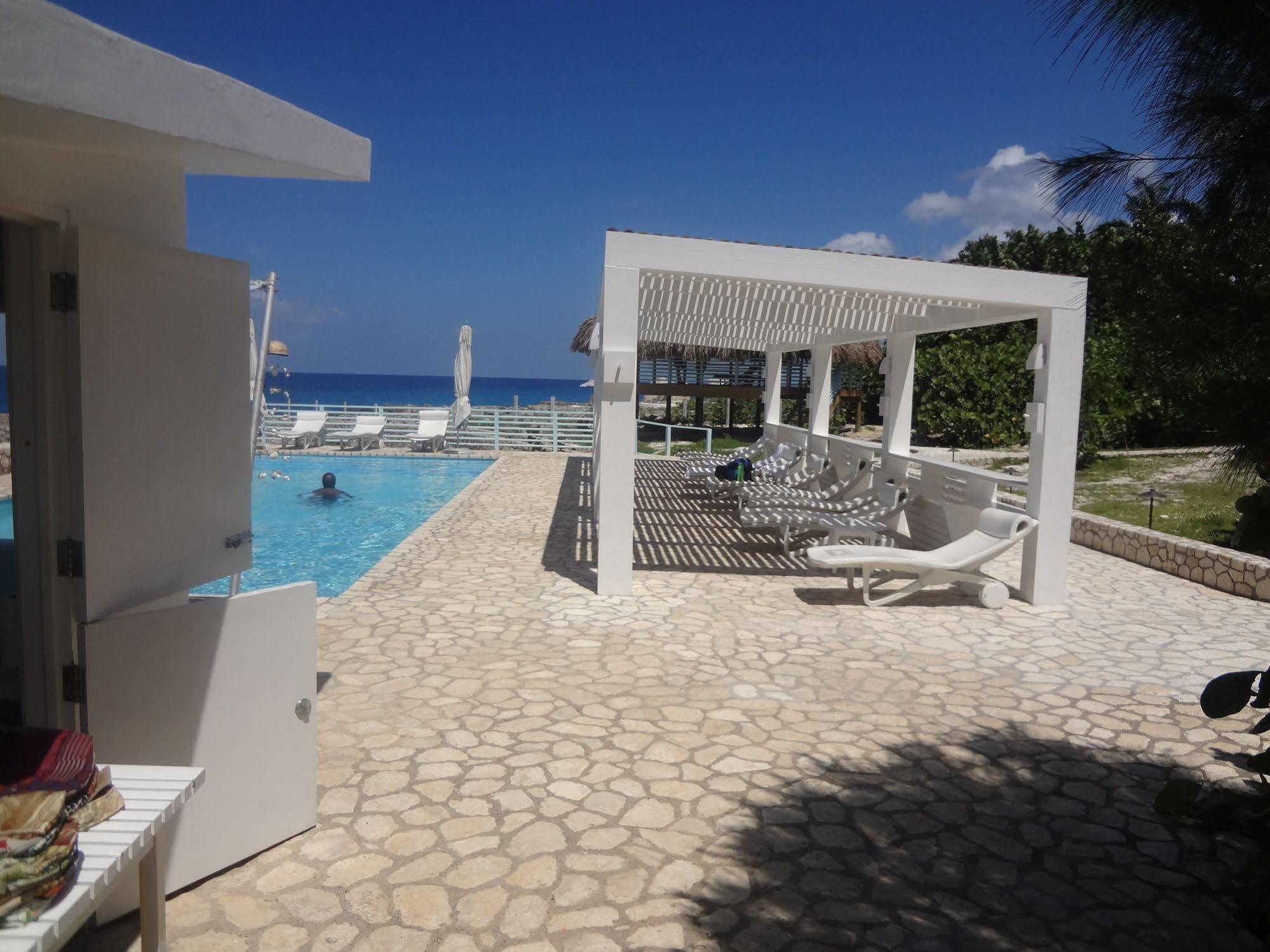 Hotel Idle Awhile Cliffs à Negril Extérieur photo