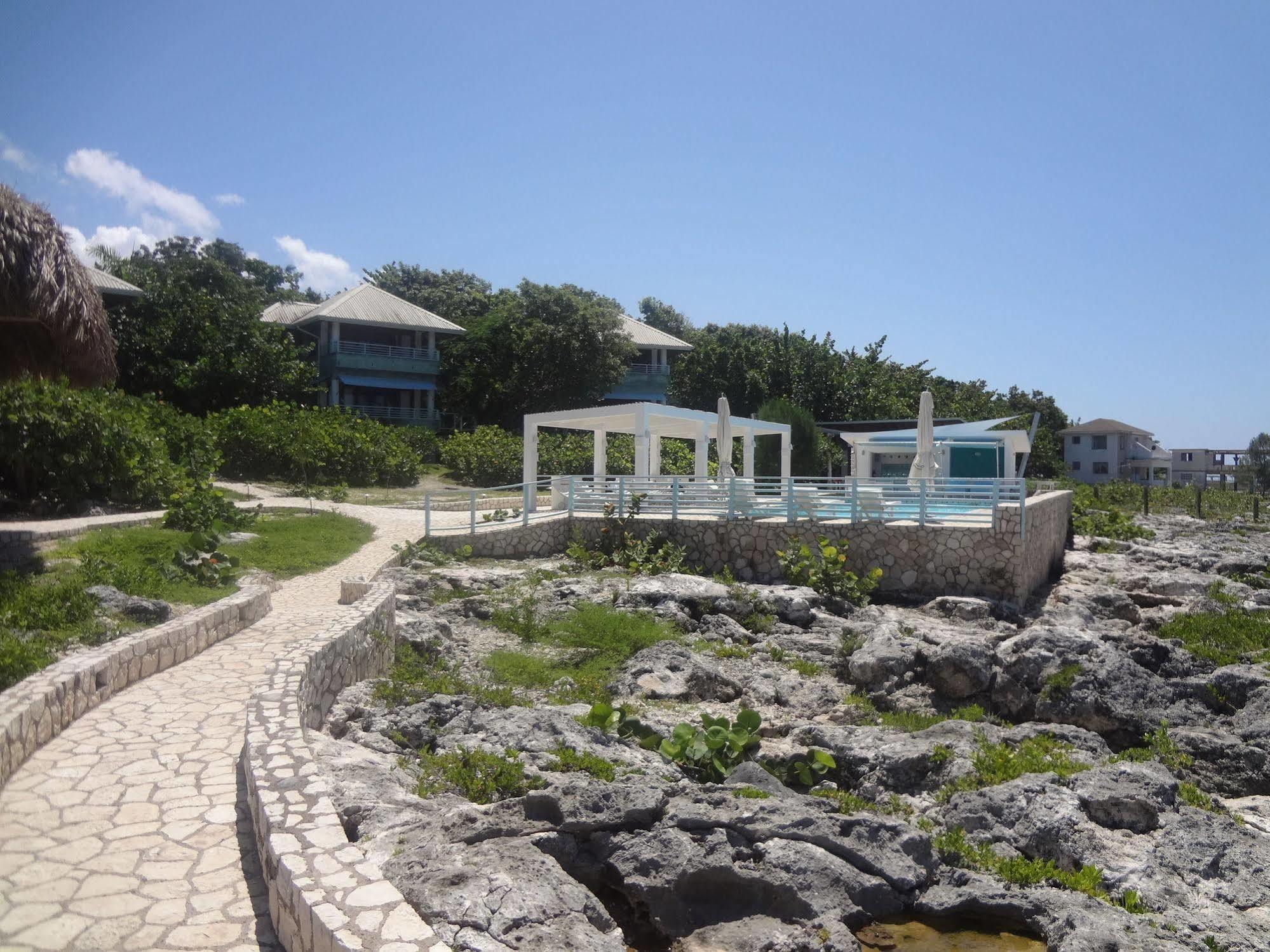 Hotel Idle Awhile Cliffs à Negril Extérieur photo