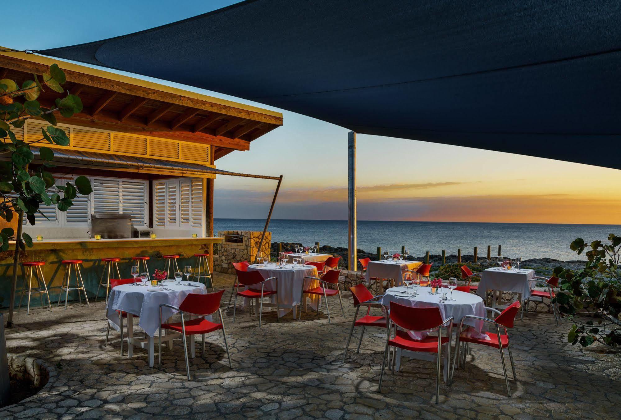 Hotel Idle Awhile Cliffs à Negril Extérieur photo